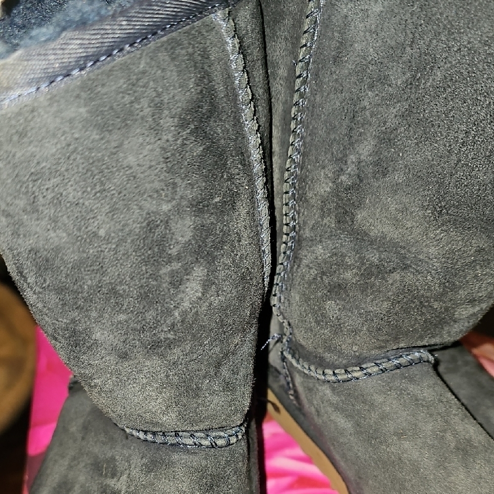 UGG Women's Navy Boots Size 8 - Picture 3 of 5